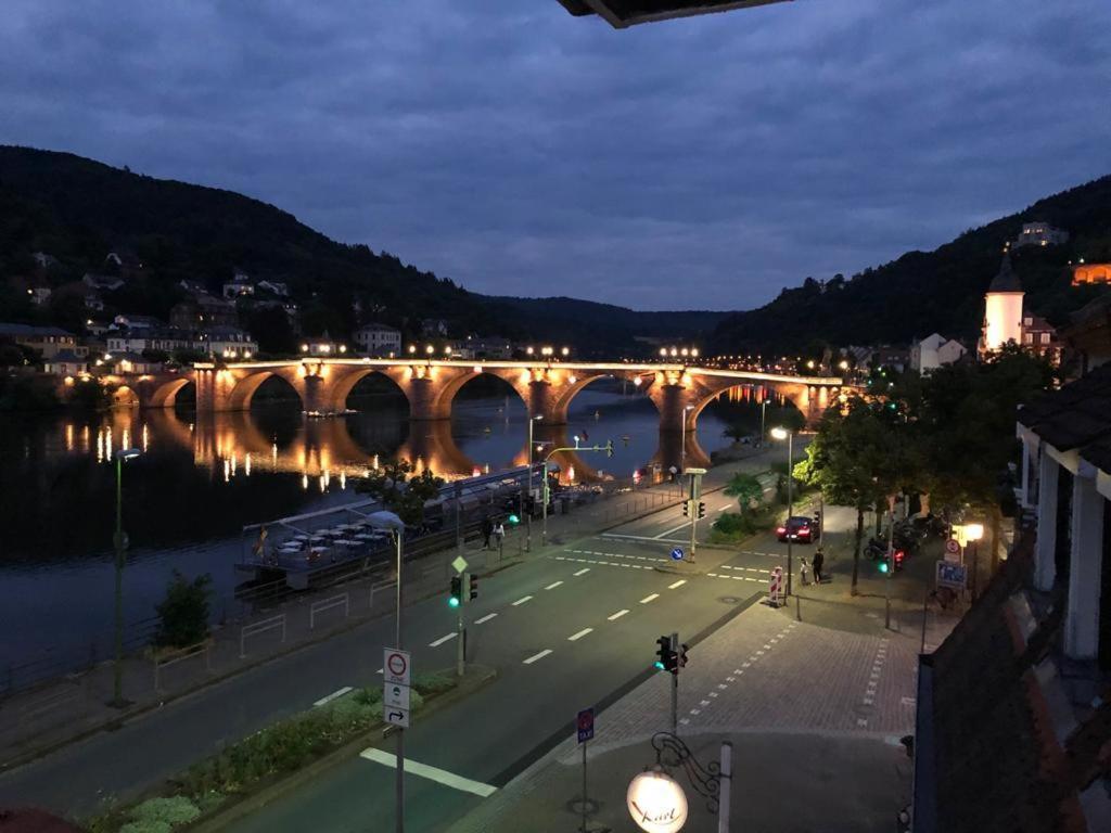 Old Bridge View Apartment ไฮเดลเบิร์ก ภายนอก รูปภาพ